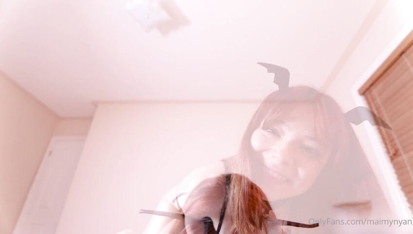 Maimy ASMR Succubus Cosplays