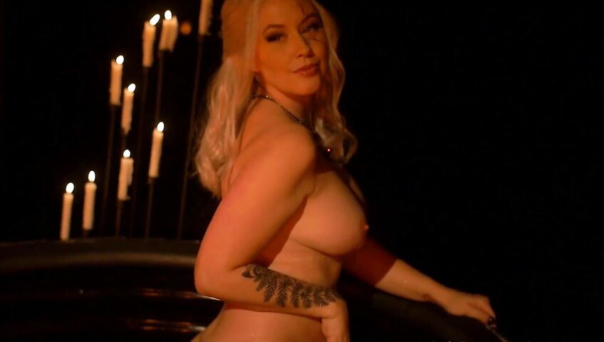 Meg Turney Nude Bath Geralt