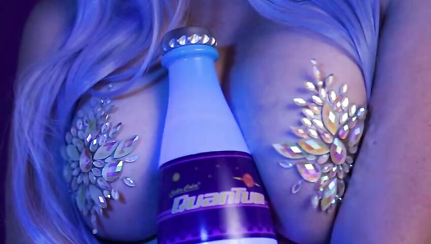 Meg Turney Onlyfans Nuka Cola Quantum Girl Cosplay 2