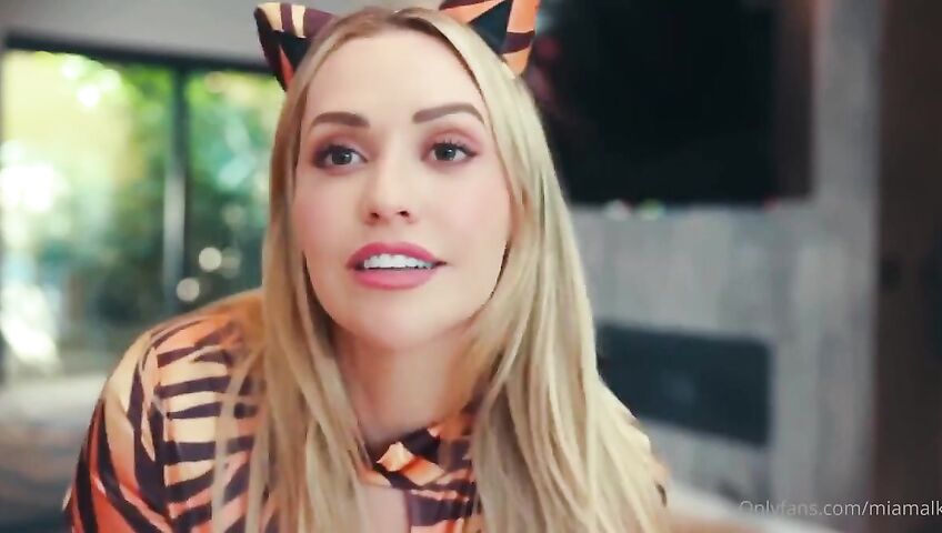 Mia Malkova Of Nude Halloween Try On Haul A1