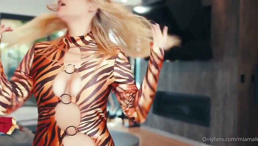 Mia Malkova Of Nude Halloween Try On Haul A1