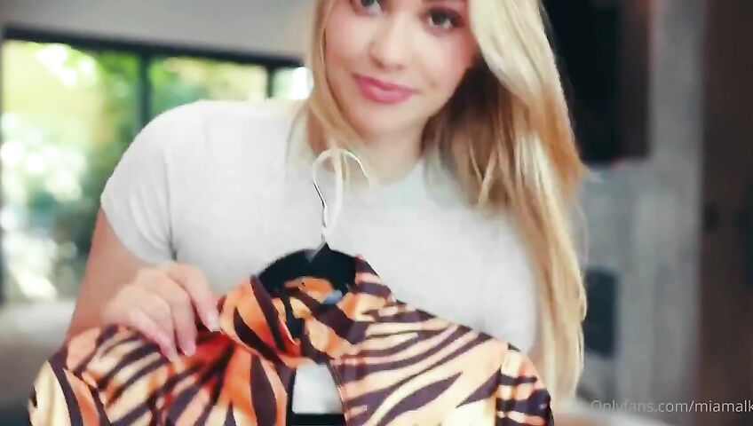 Mia Malkova Of Nude Halloween Try On Haul A1