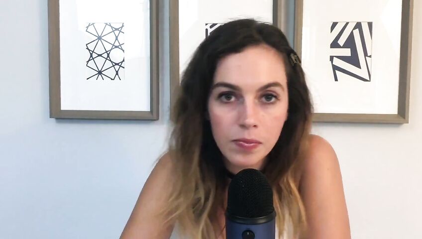 Miss Bell ASMR Kisses