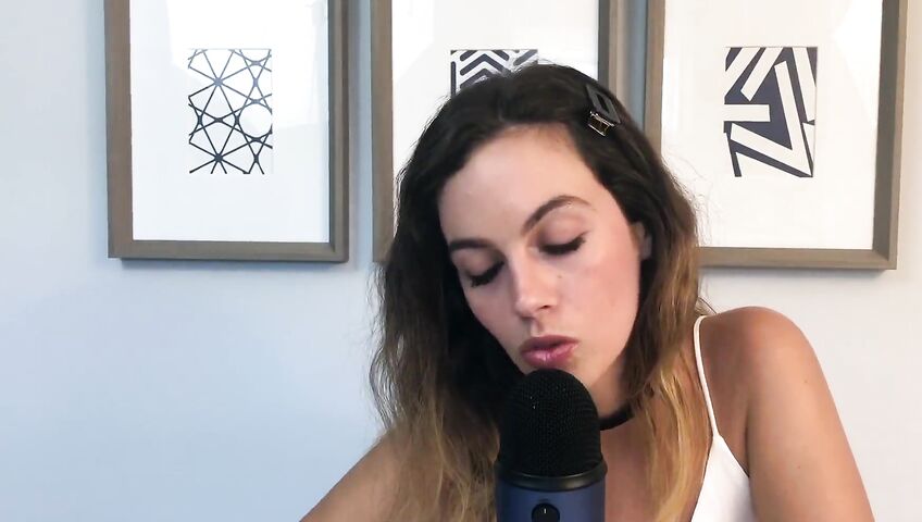 Miss Bell ASMR Kisses