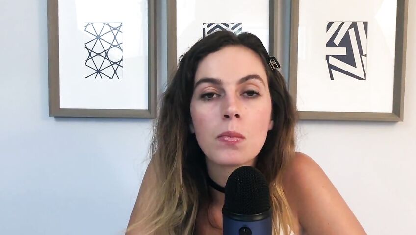 Miss Bell ASMR Kisses