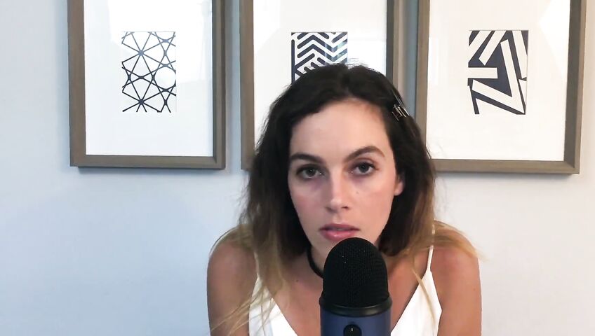 Miss Bell ASMR Kisses