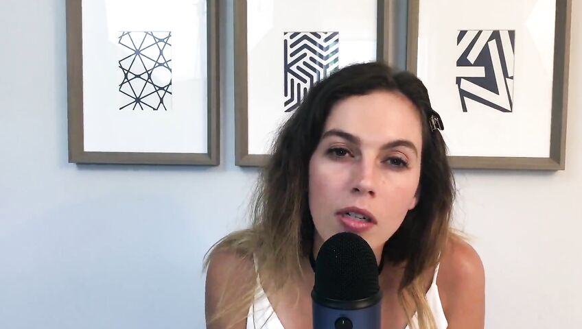 Miss Bell ASMR Kisses