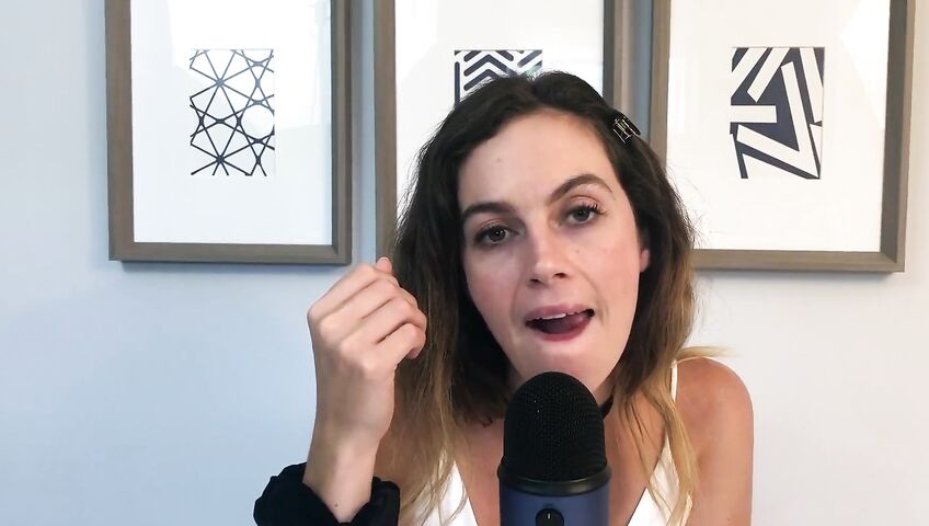 Miss Bell ASMR Kisses