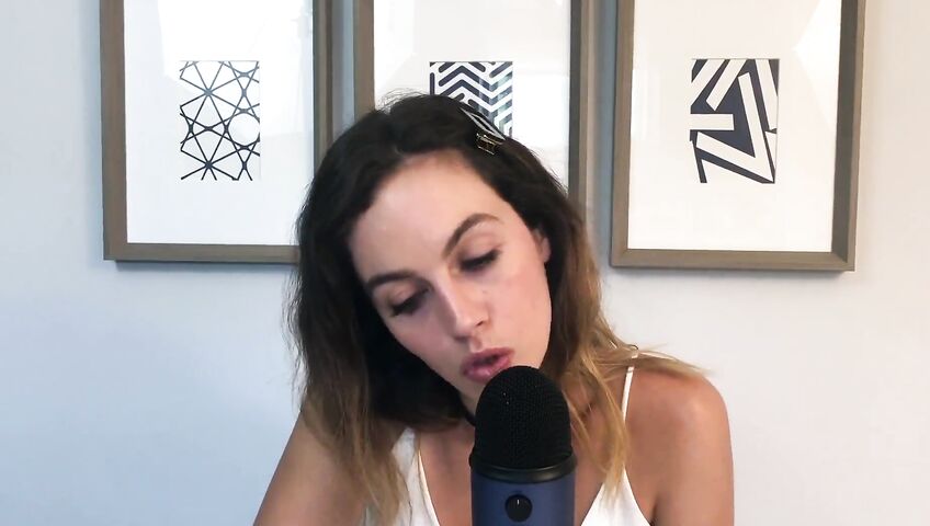 Miss Bell ASMR Kisses