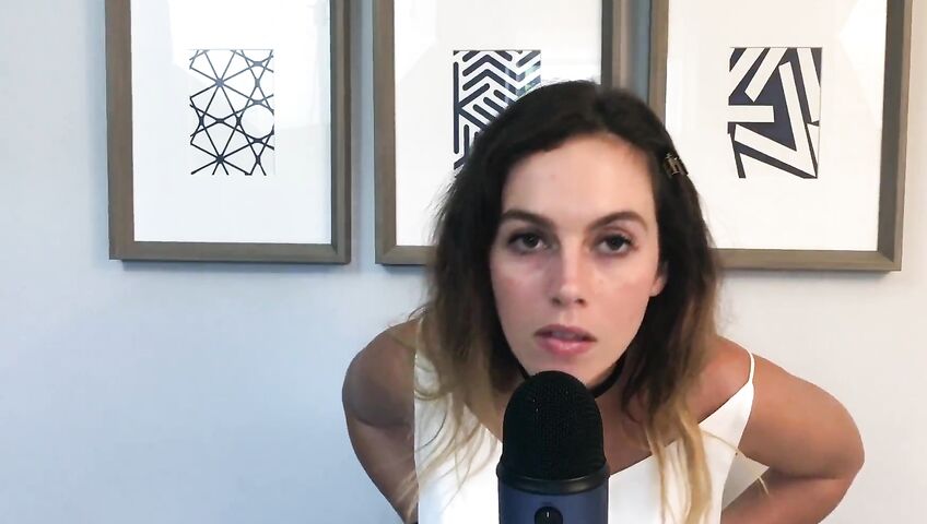 Miss Bell ASMR Kisses