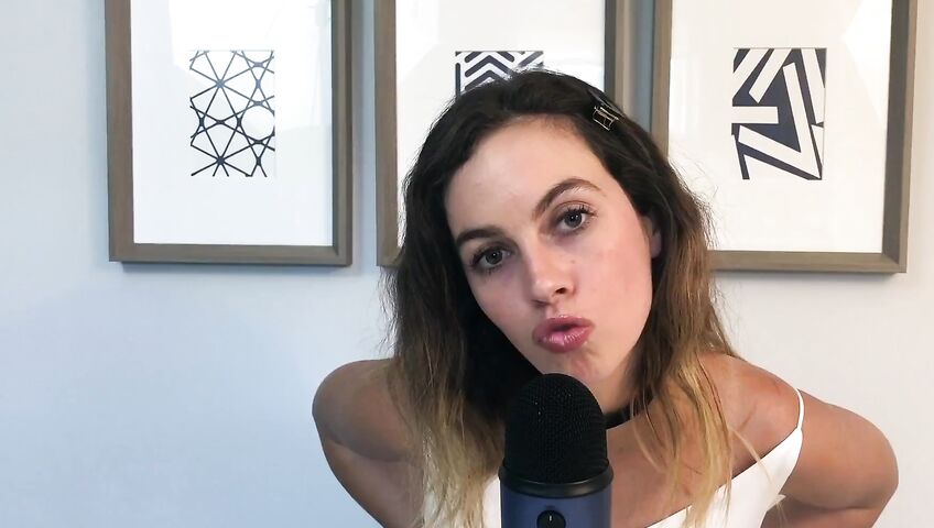 Miss Bell ASMR Kisses