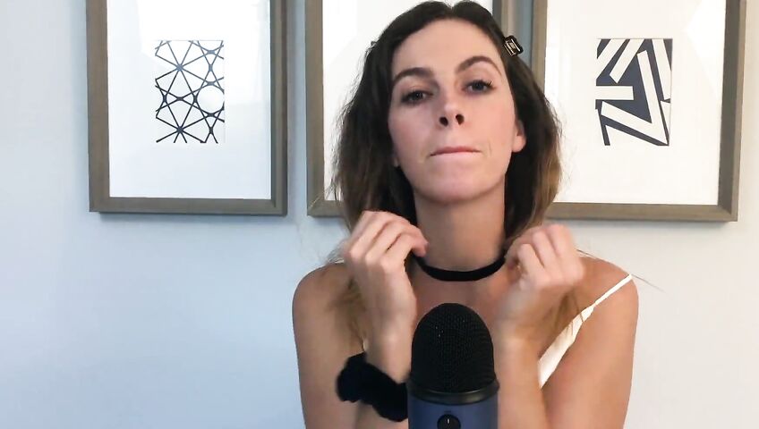 Miss Bell ASMR Kisses