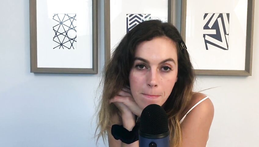 Miss Bell ASMR Kisses