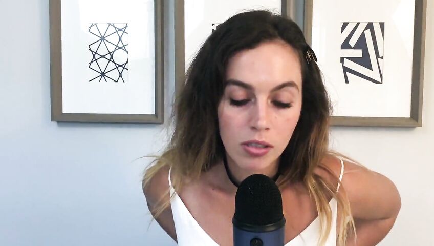 Miss Bell ASMR Kisses