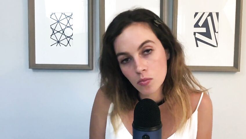 Miss Bell ASMR Kisses