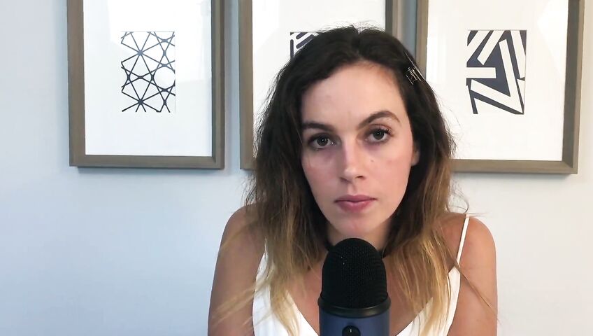 Miss Bell ASMR Kisses