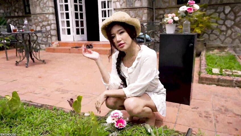 Ms Puiyi Nude Outdoor Photoshoot Cdef