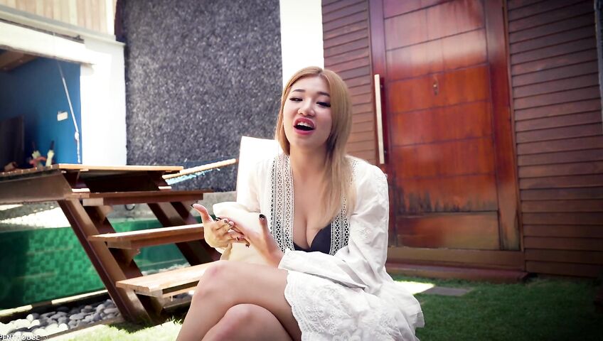 Ms Puiyi Nude Outdoor Photoshoot Cdef