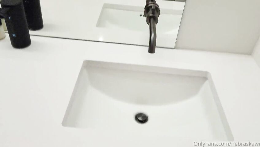 Nebraskawut Nude Bathroom Fuck Facial 3cdef