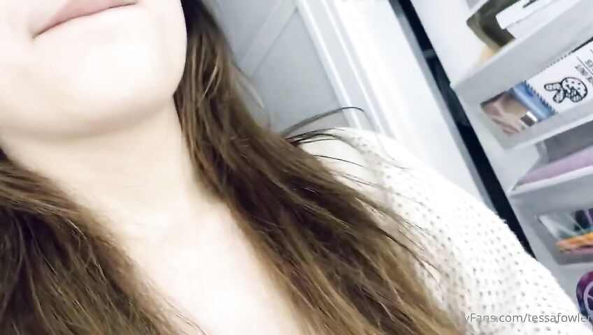 Onlyfans Tessa Fowler Topless Dildo Try On Leaked Video 2as