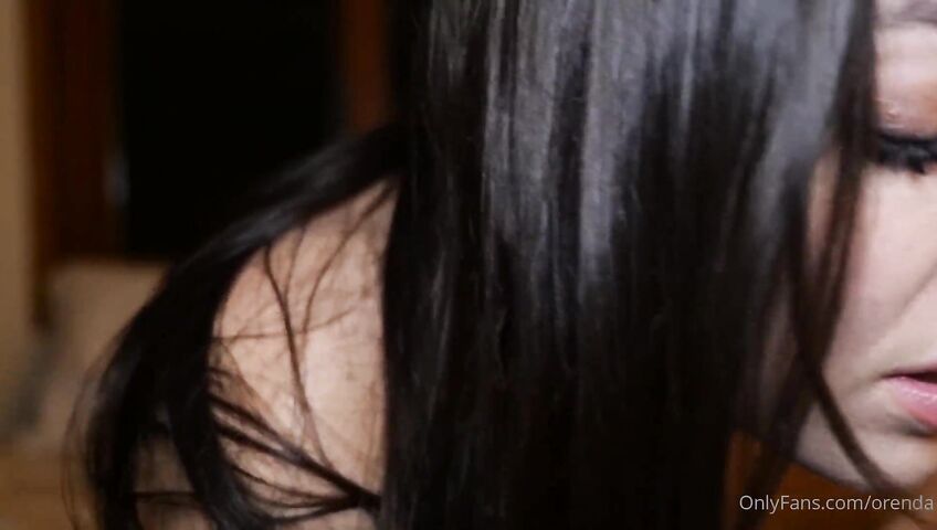 Orenda ASMR Close Up Kisses