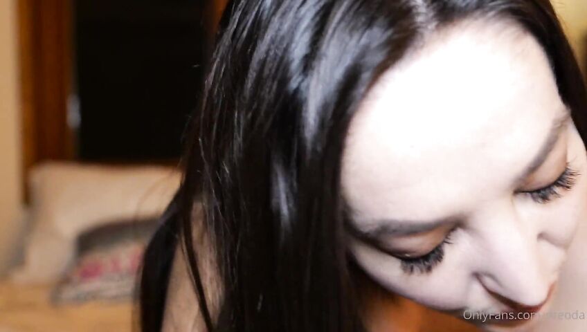 Orenda ASMR Close Up Kisses