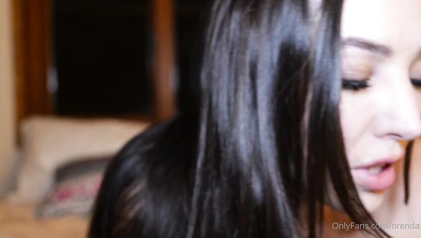 Orenda ASMR Close Up Kisses