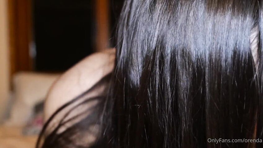 Orenda ASMR Close Up Kisses