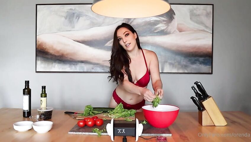 Orenda ASMR Cooking Time Onlyfans Video 1