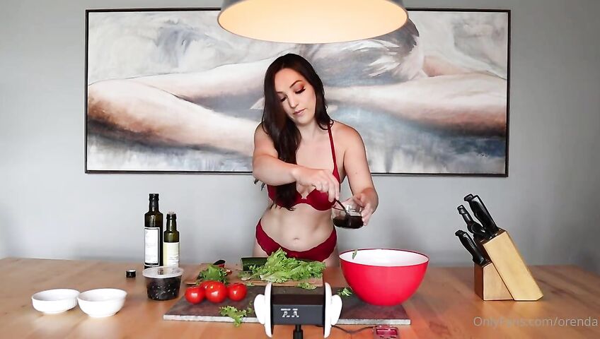 Orenda ASMR Cooking Time Onlyfans Video 1
