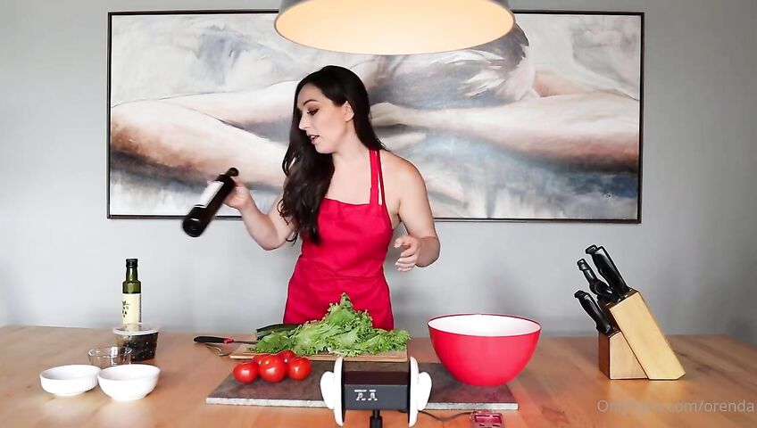 Orenda ASMR Cooking Time Onlyfans Video 1