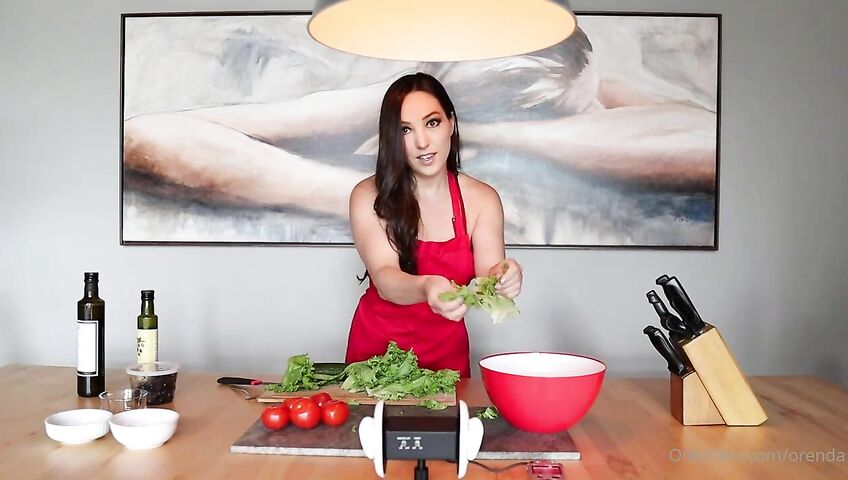 Orenda ASMR Cooking Time Onlyfans Video 1