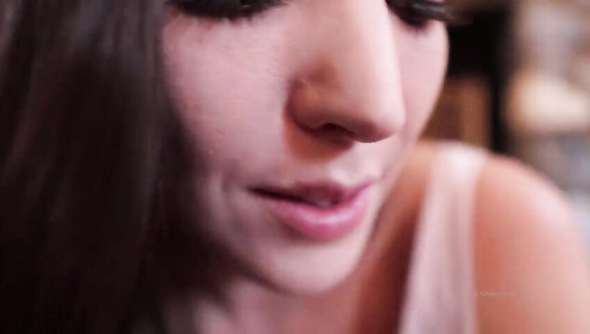 Orenda ASMR Girlfriend Roleplay Onlyfanss