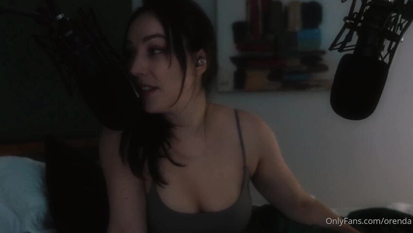 Orenda ASMR Nude Bed Roleplay