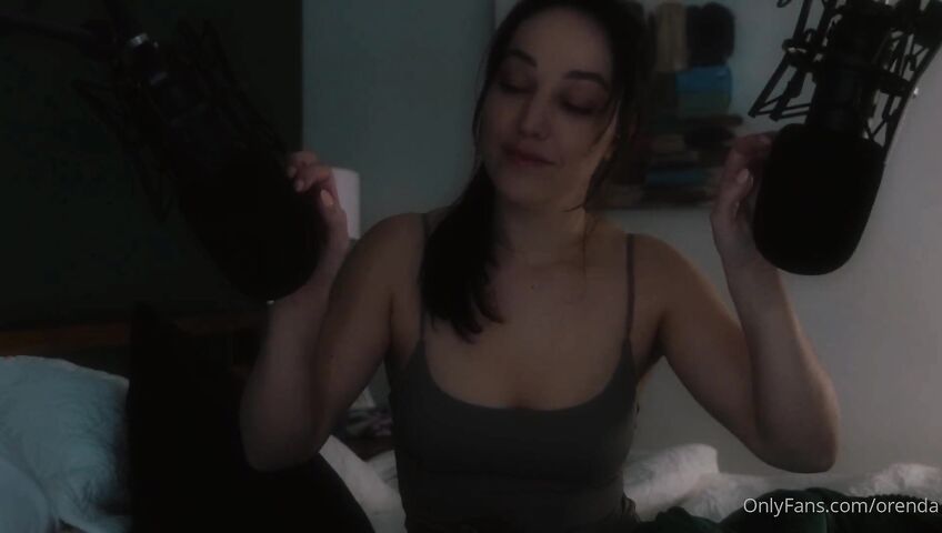Orenda ASMR Nude Bed Roleplay