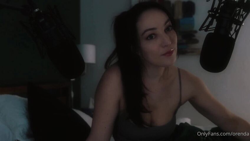 Orenda ASMR Nude Bed Roleplay