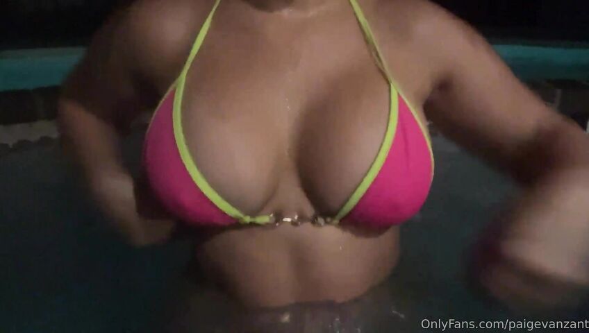 Paige Vanzant Nude Boobs Hot Tub A