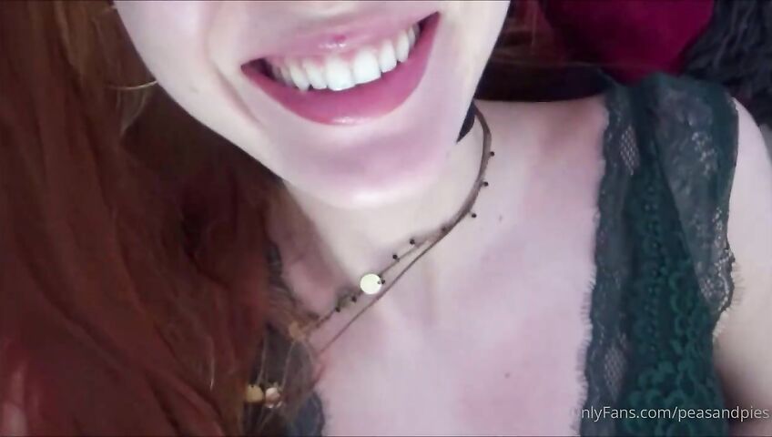 Peas And Pies Fingering Through Lingerie