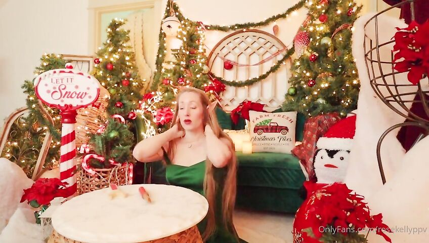 Rose Kelly Christmas Lingerie Ass Spreads