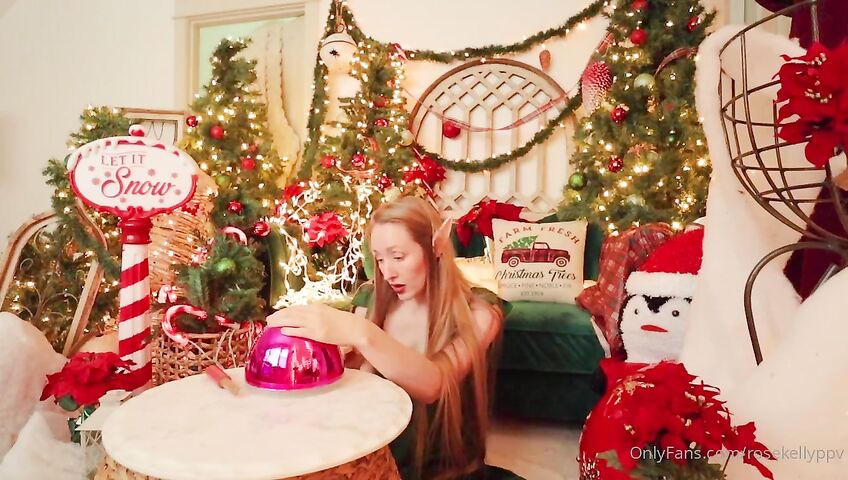 Rose Kelly Christmas Lingerie Ass Spreads