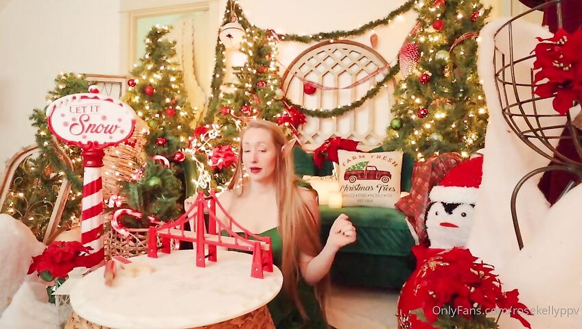 Rose Kelly Christmas Lingerie Ass Spreads