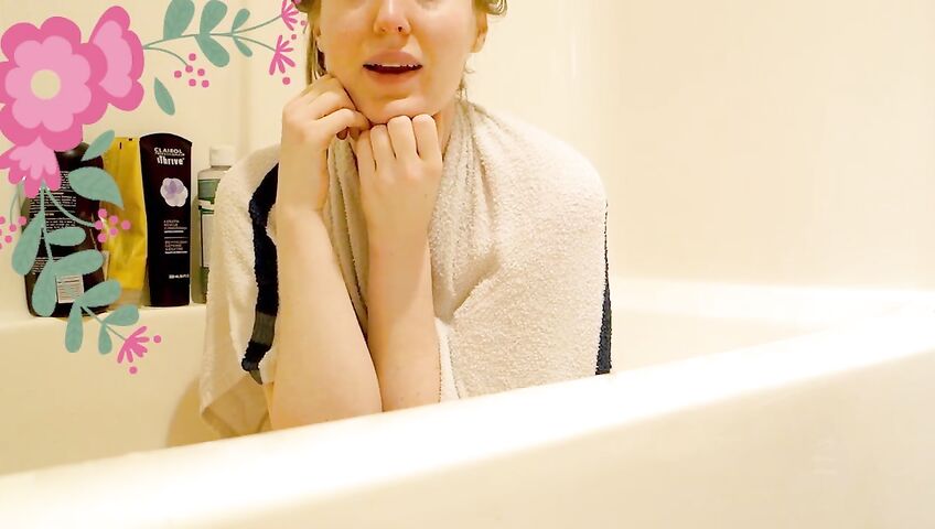 Rose Kelly Nude Bath Time Relaxation