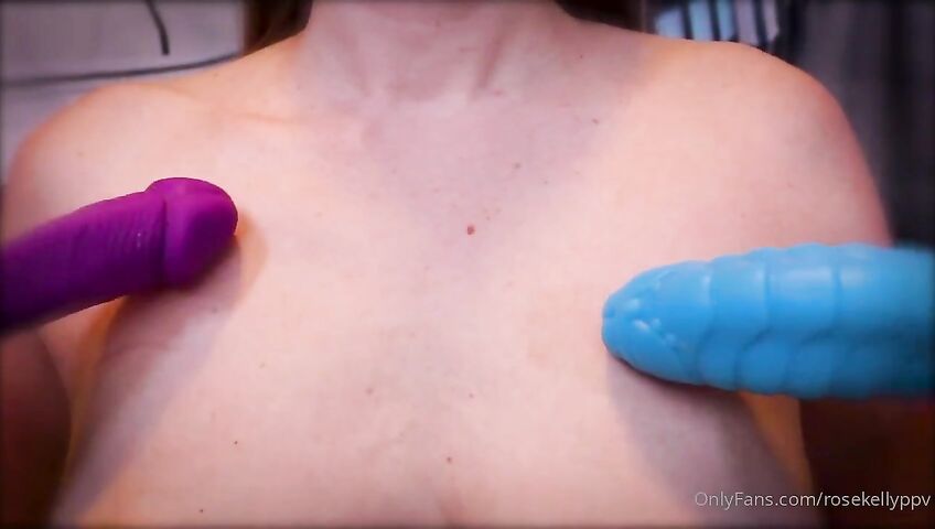 Rose Kelly Nude Double Dildo Masturbation