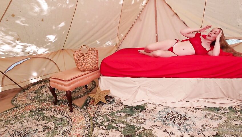 Rose Kelly Pussy Dildo Masturbation