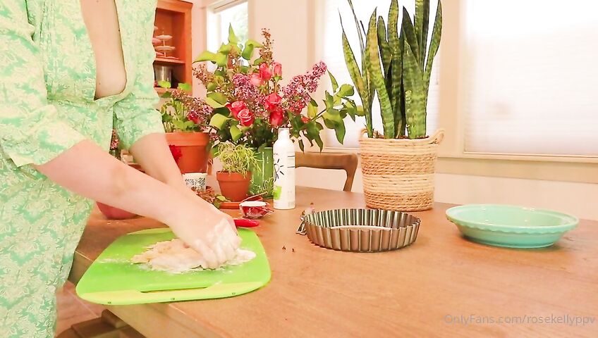 Rose Kelly Pussy Eating Close Up PPV