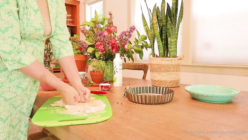 Rose Kelly Pussy Eating Close Up PPV