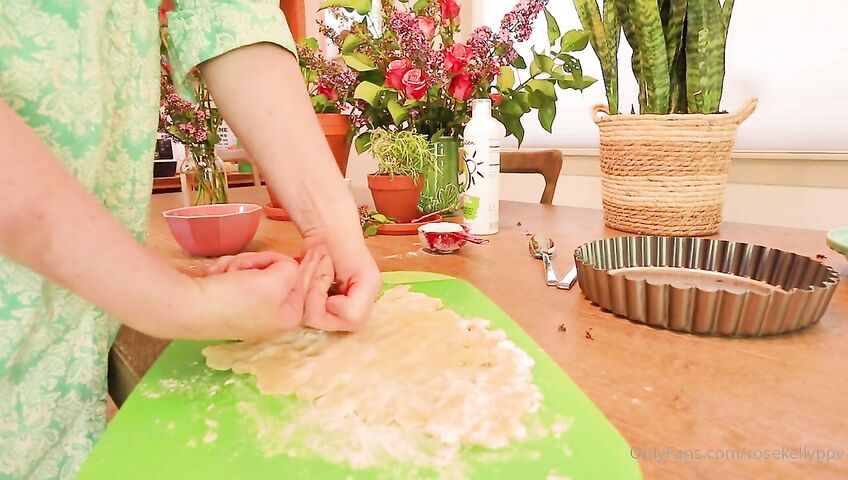 Rose Kelly Pussy Eating Close Up PPV
