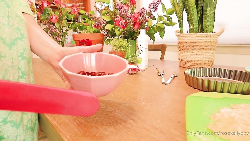 Rose Kelly Pussy Eating Close Up PPV