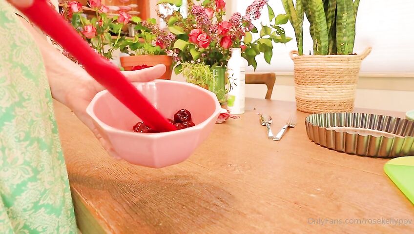 Rose Kelly Pussy Eating Close Up PPV