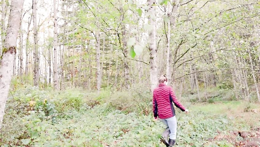 Rose Kelly The Woods Wizard Dildo Riding